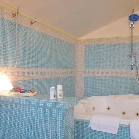 Very Cozy, Comfortable Lanthana On 2 Floors, Independent Villa