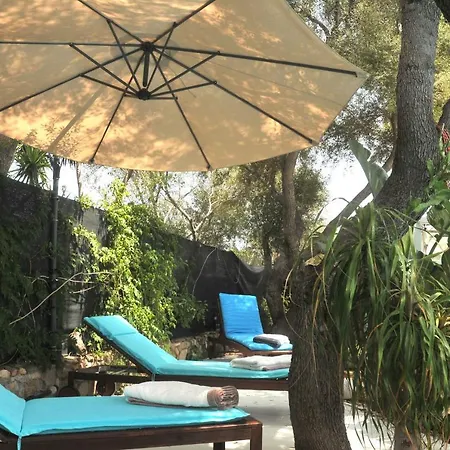Very Cozy, Comfortable Lanthana On 2 Floors, Independent Villa Bari Sardo