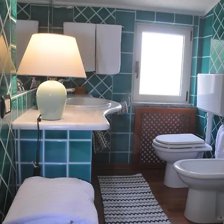 Very Cozy, Comfortable Lanthana On 2 Floors, Independent Villa Bari Sardo