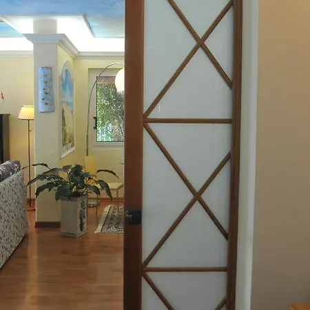 Very Cozy, Comfortable Lanthana On 2 Floors, Independent Bari Sardo