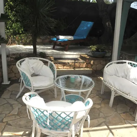 Villa Lanthana, 2 Storeys, Detached Bari Sardo