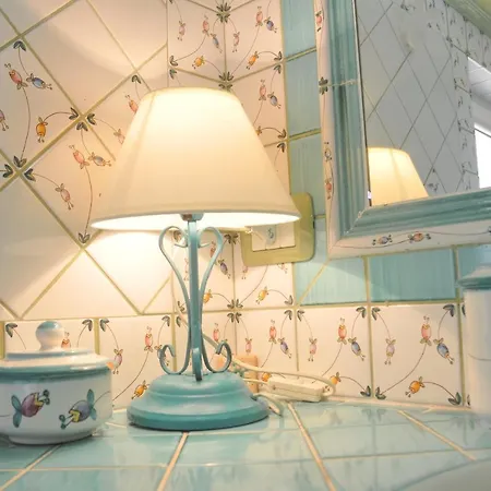 Very Cozy, Comfortable Lanthana On 2 Floors, Independent Bari Sardo