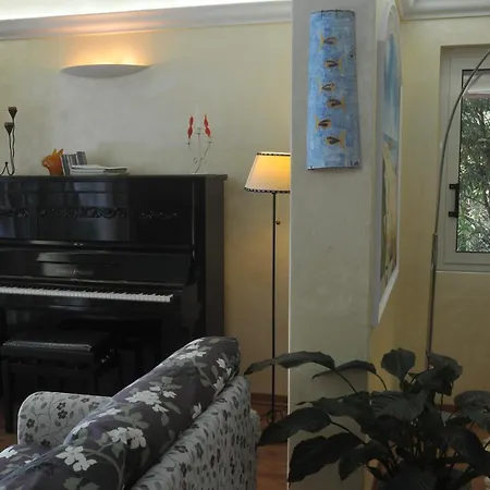 Very Cozy, Comfortable Lanthana On 2 Floors, Independent *